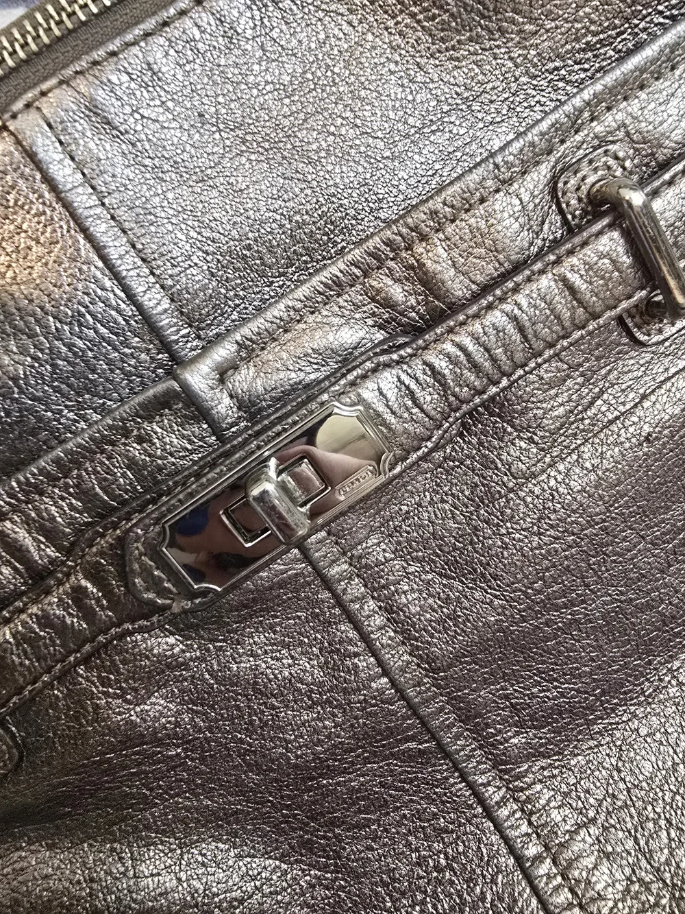 Coach Chelsea Ashlyn Metallic Pewter Leather Turnlock Hobo Bag With Wallet